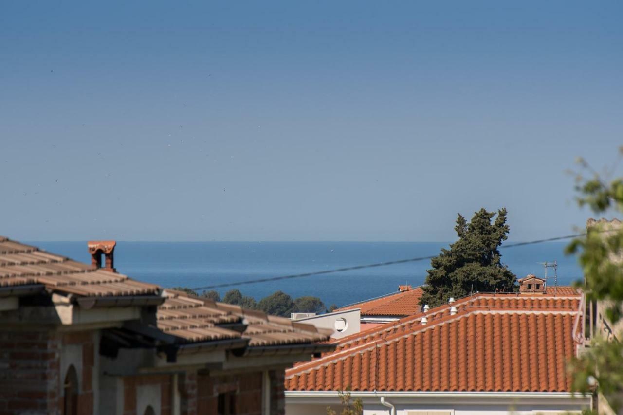 Apartment Bruneta 1 With Sea View Tar-Vabriga Extérieur photo